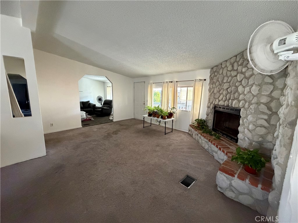 1721 E Colton Avenue 94 Property Photo 6