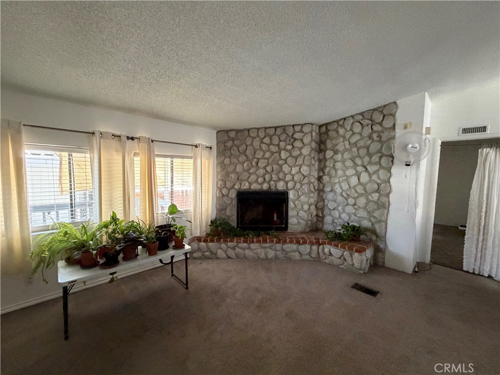 1721 E Colton Avenue 94 Property Photo 7