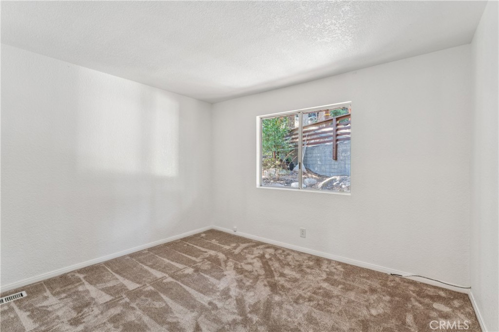 560 Rose Lane Property Photo 22