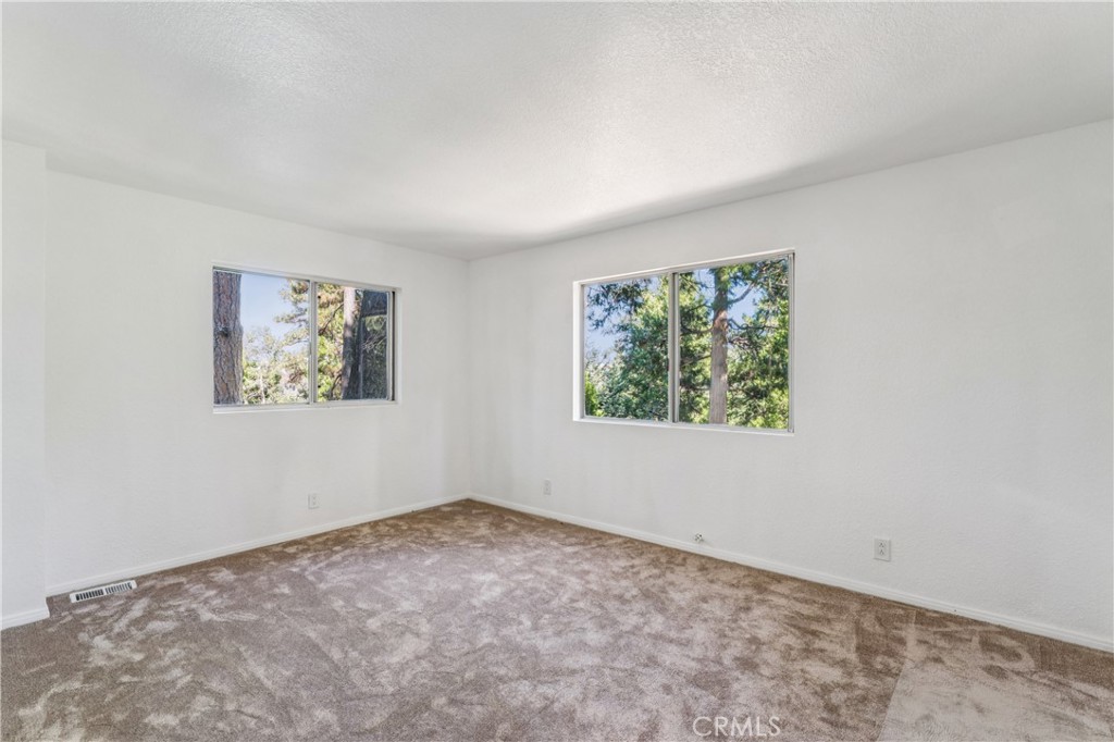 560 Rose Lane Property Photo 24