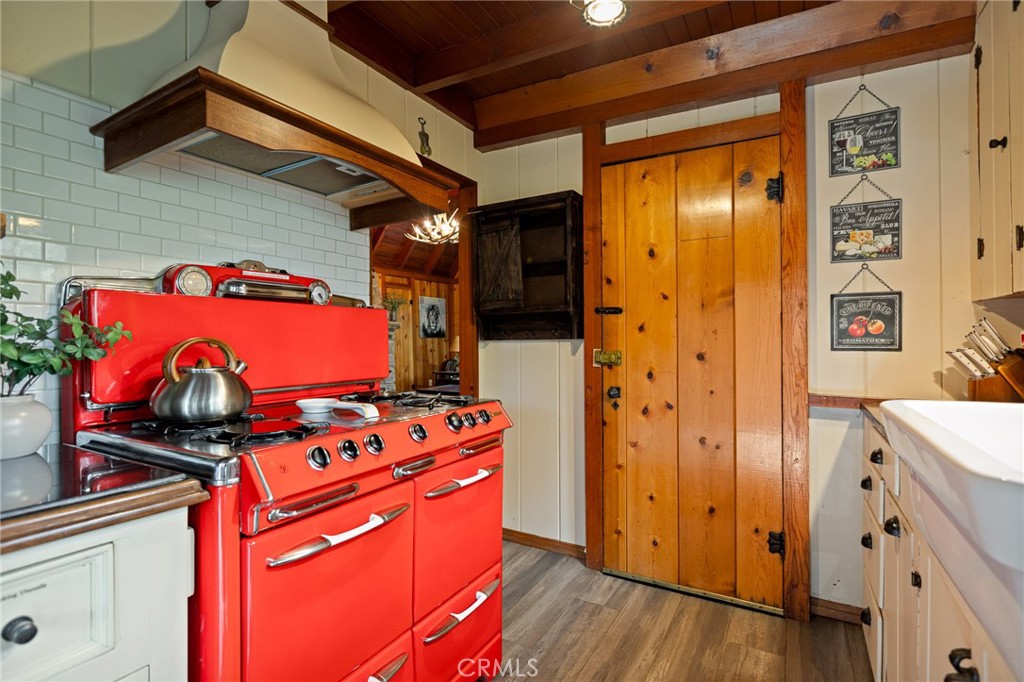 28772 Cedar Property Photo 16