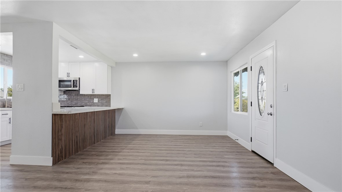 555 W Morgan Property Photo 7