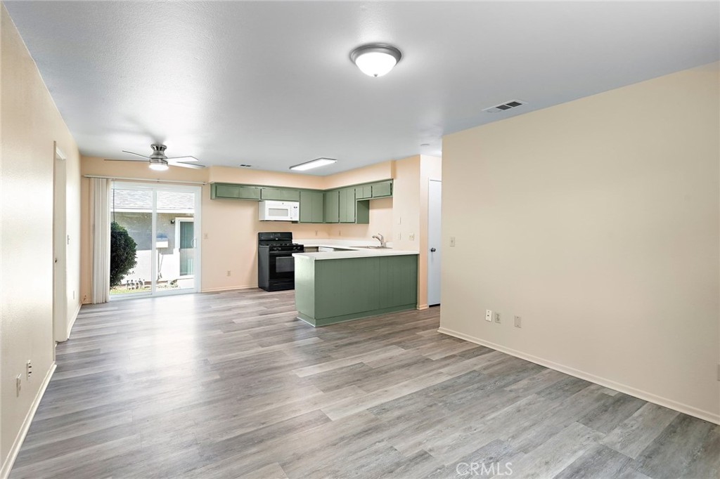 35224 Avenue B Property Photo 5