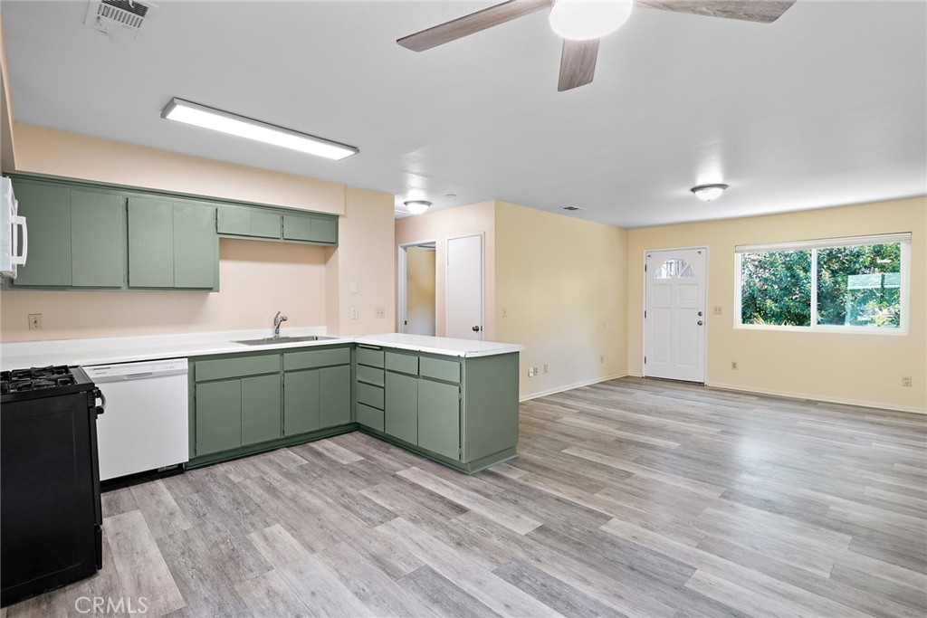 35224 Avenue B Property Photo 6