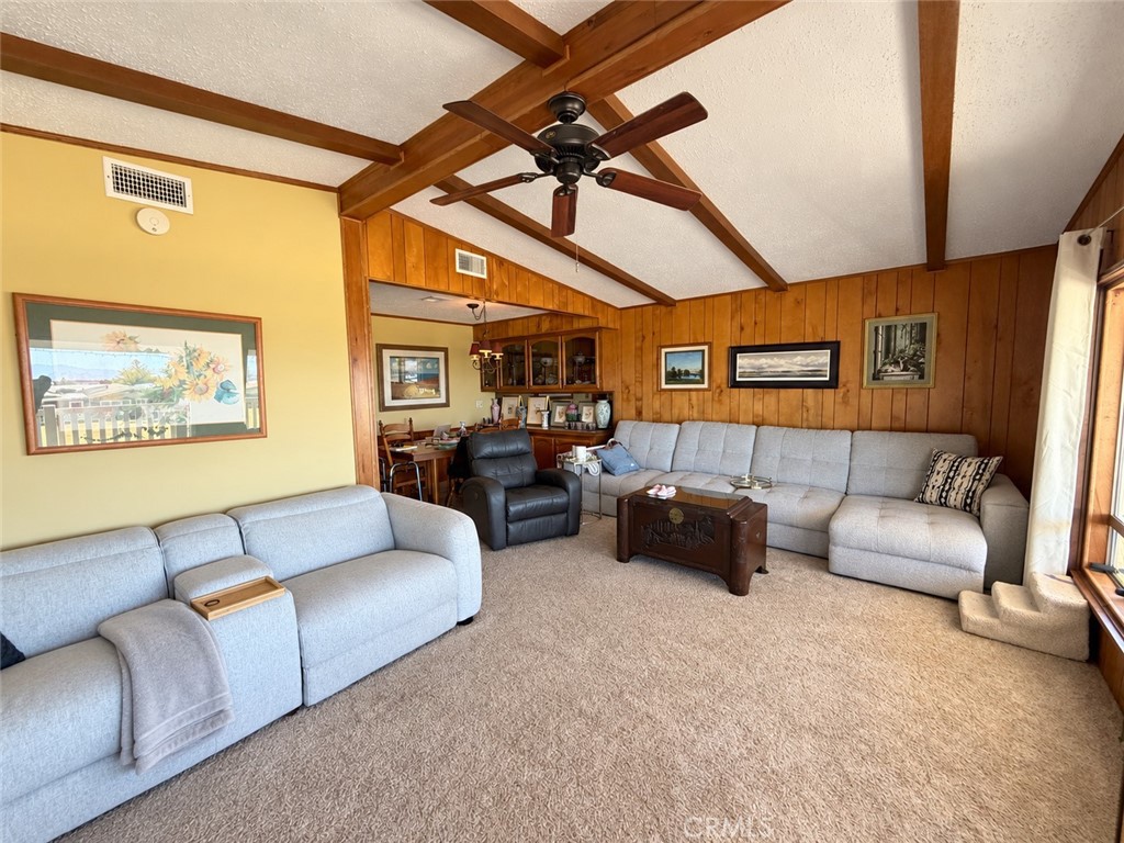 10349 Chisholm Property Photo 5