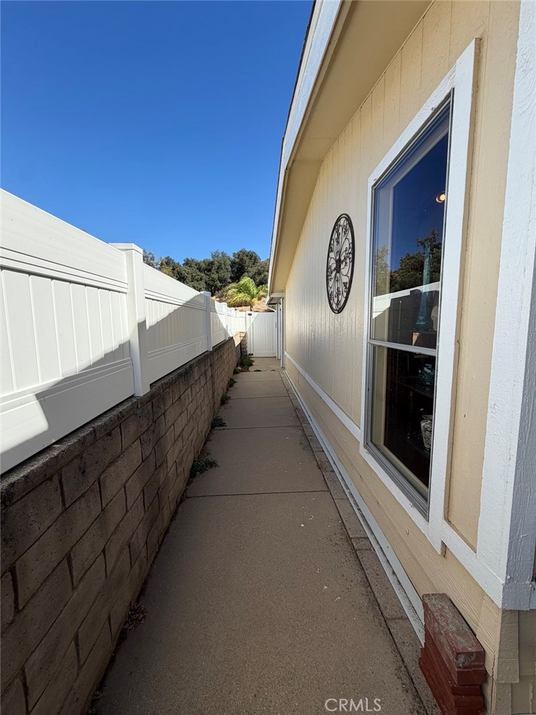 10349 Chisholm Property Photo 27