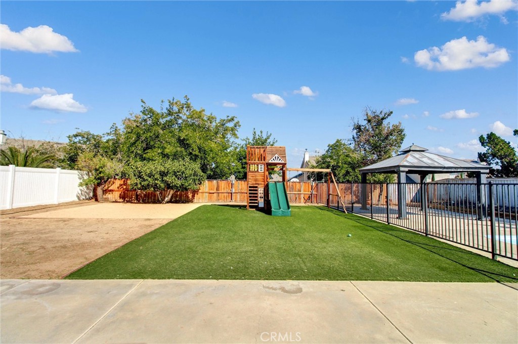12757 Trotters Lane Property Photo 40