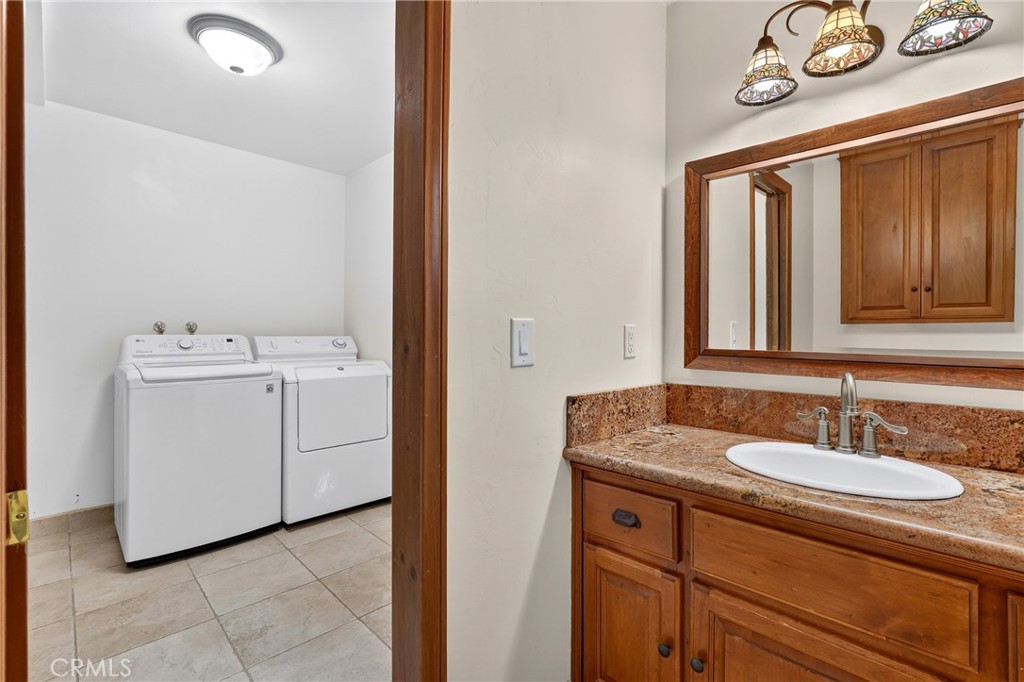 279 S Cumberland Property Photo 17