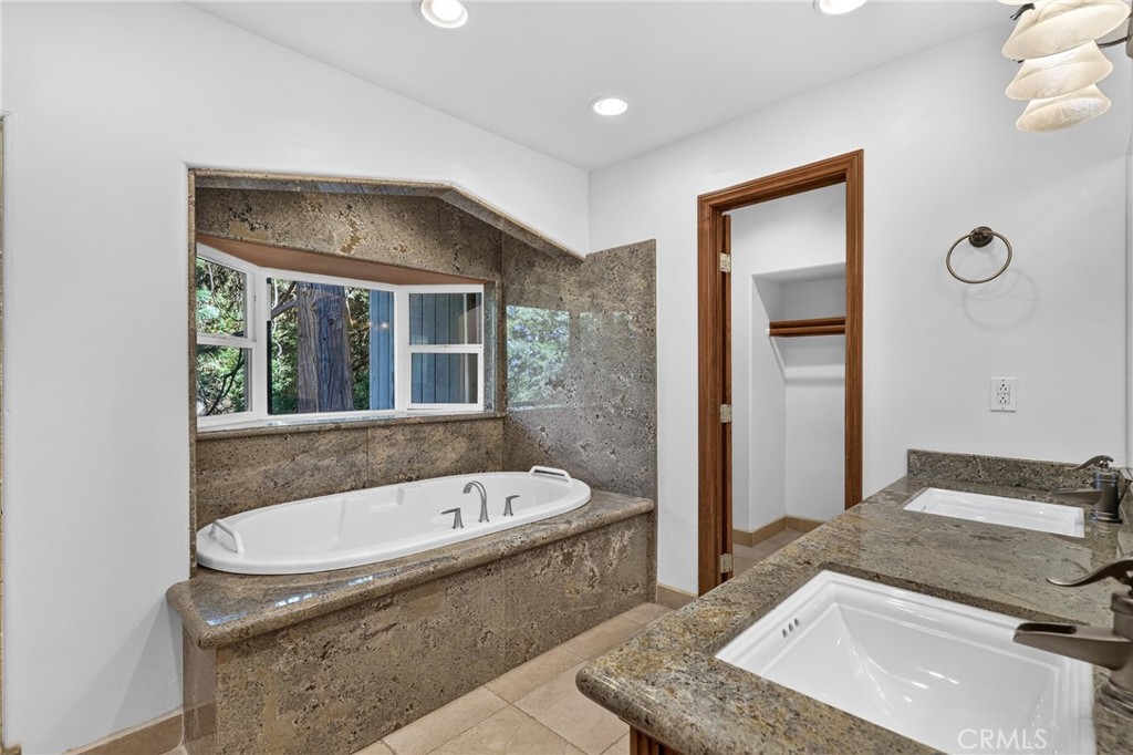 279 S Cumberland Property Photo 55