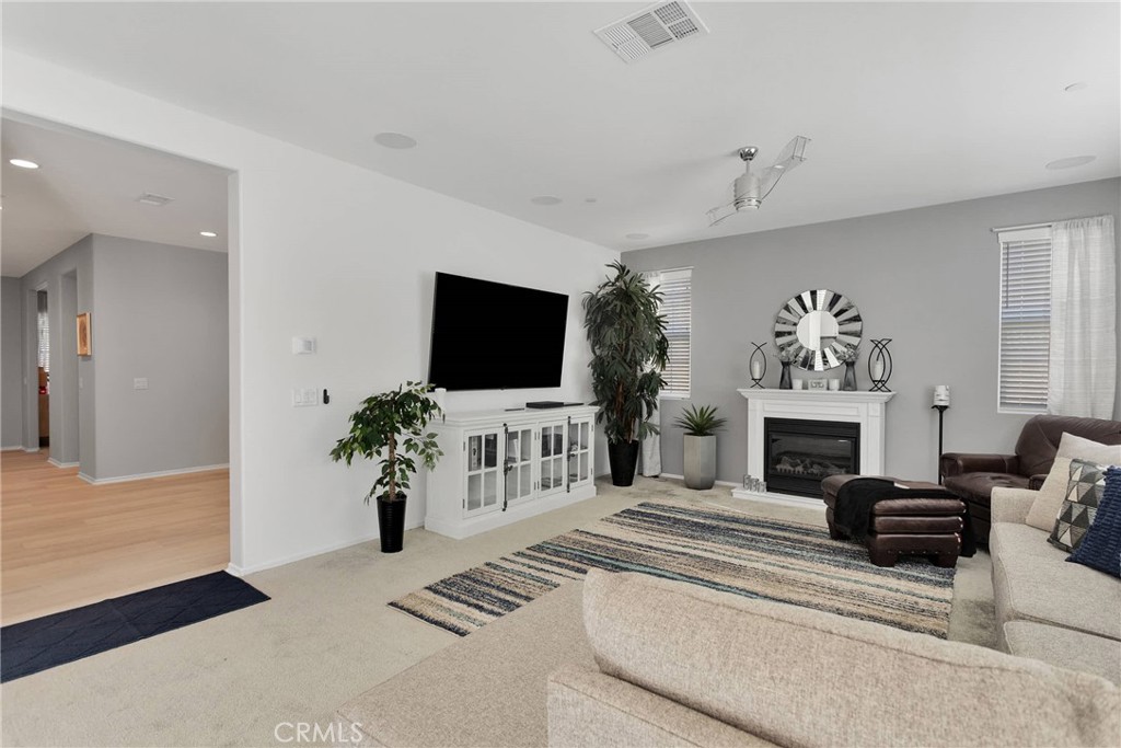 14335 Plymouth Street Property Photo 17