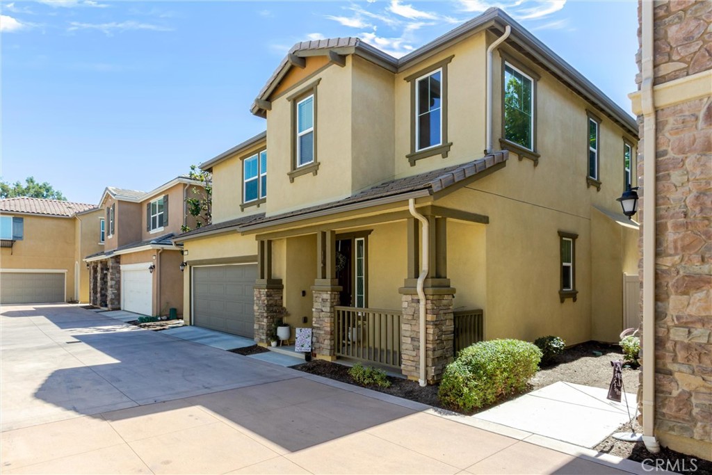 28475 Sunflower Property Photo 2
