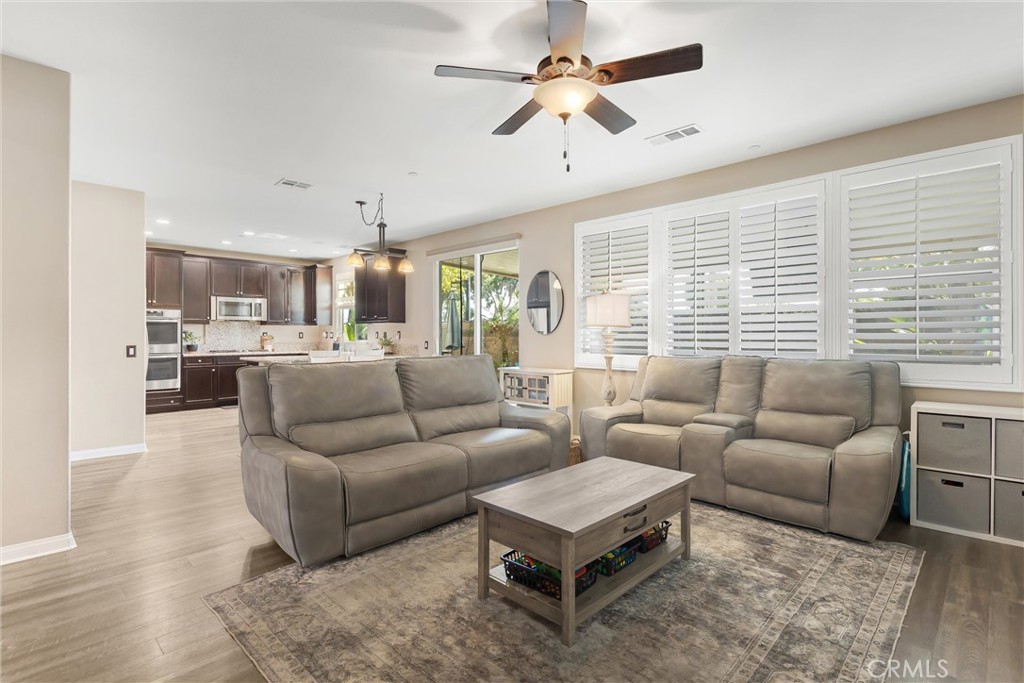 28475 Sunflower Property Photo 4