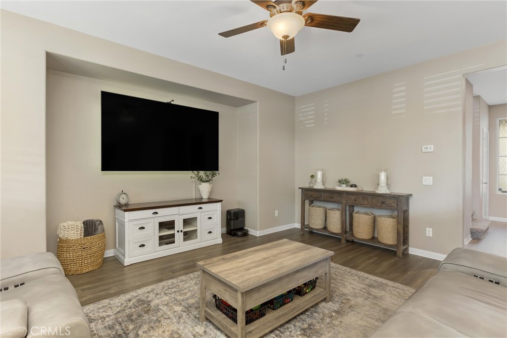 28475 Sunflower Property Photo 5