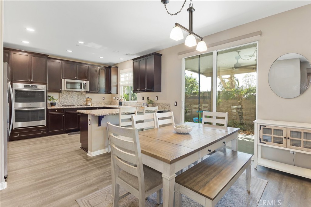28475 Sunflower Property Photo 6