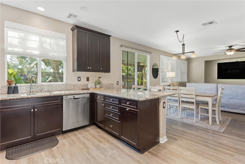 28475 Sunflower Property Photo 9