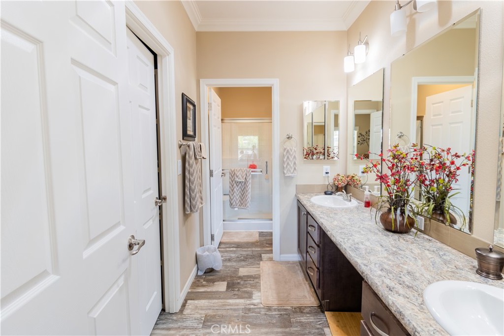 10961 Desert Lawn Dr (527 Robellini Rd) 527 Property Photo 11