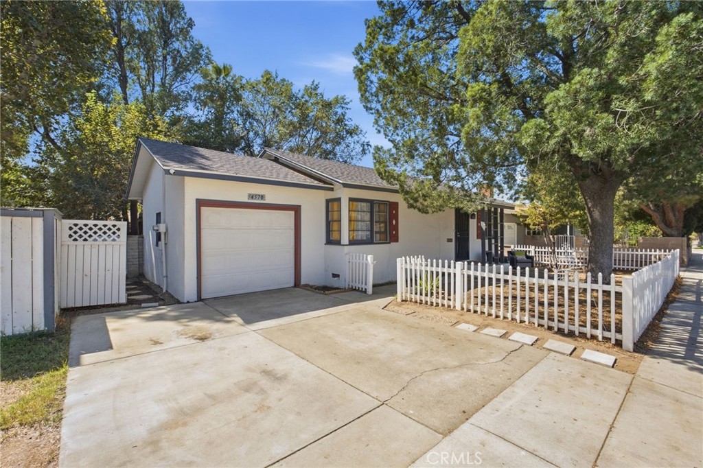 4570 Jurupa Property Photo 2