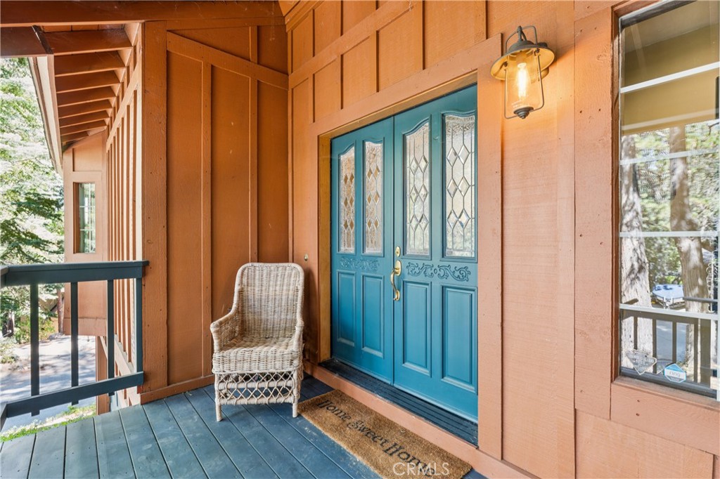 27403 Pinewood Drive Property Photo 4