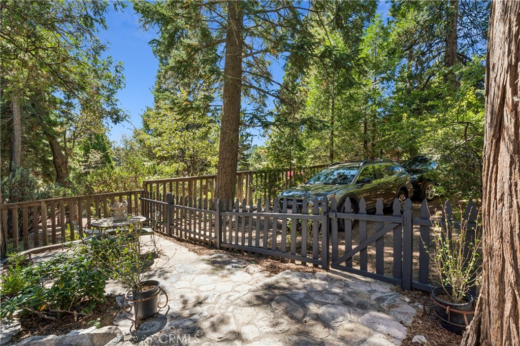 27403 Pinewood Drive Property Photo 47