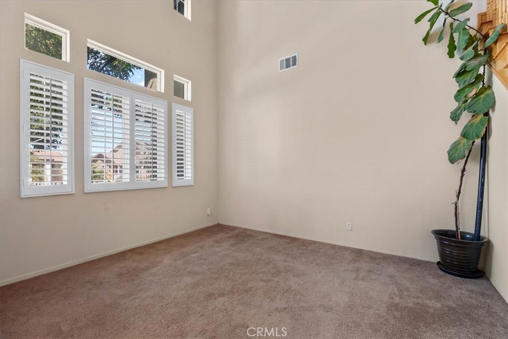 12269 Bali St Property Photo 7
