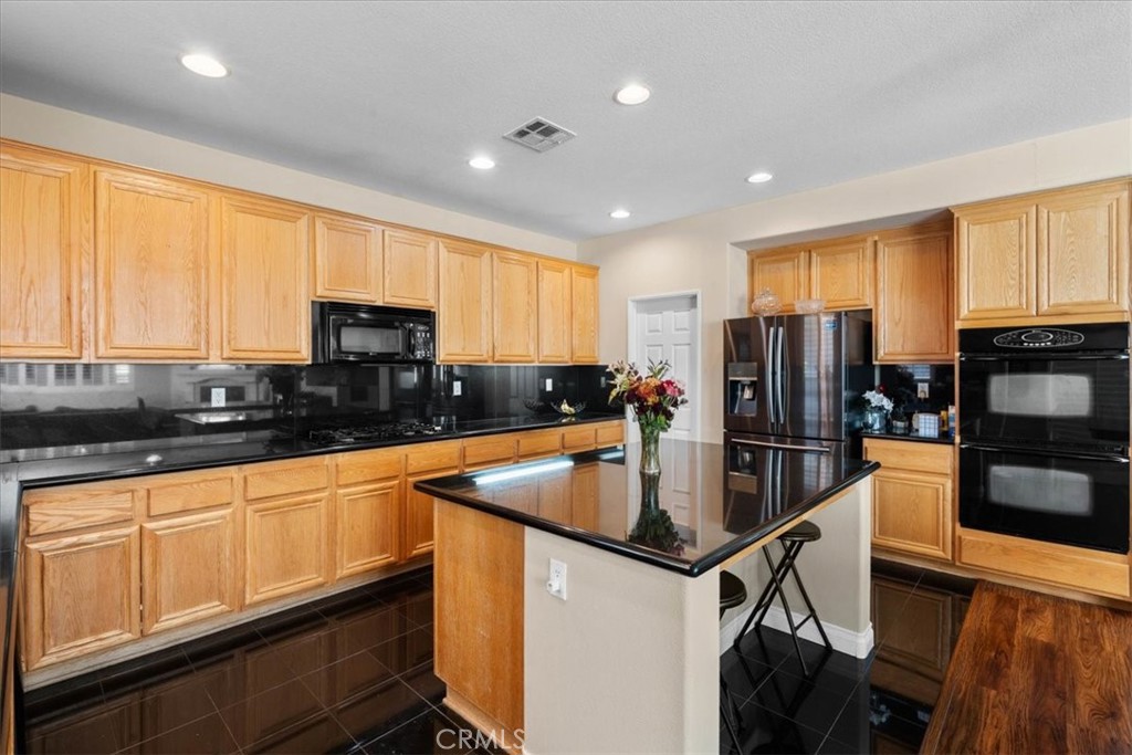 12269 Bali St Property Photo 13