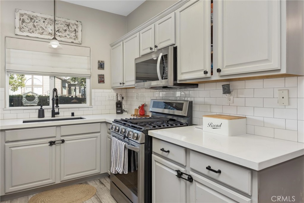 1555 Orange 1205 Property Photo 3