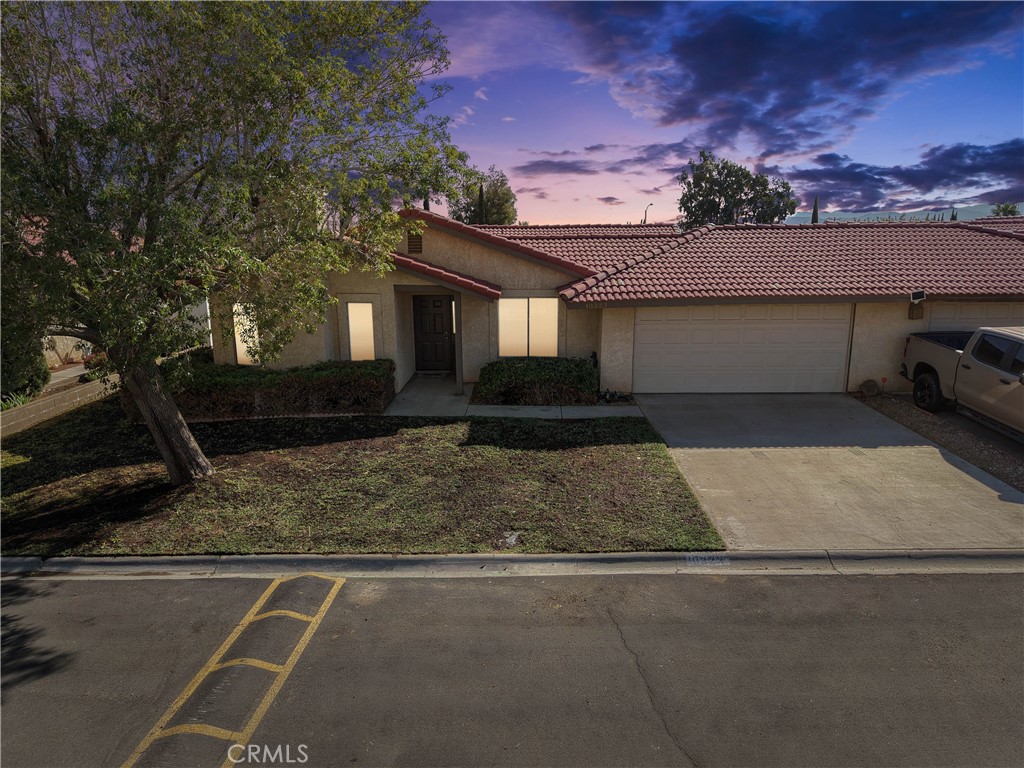 10323 Shahaptain Property Photo 1