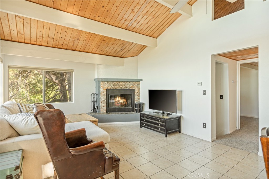 31603 Panorama Drive Property Photo 8