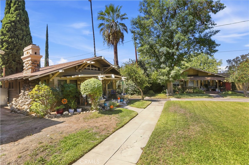 626 W Olive Property Photo 11