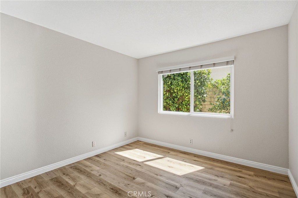 901 Lytle Property Photo 18