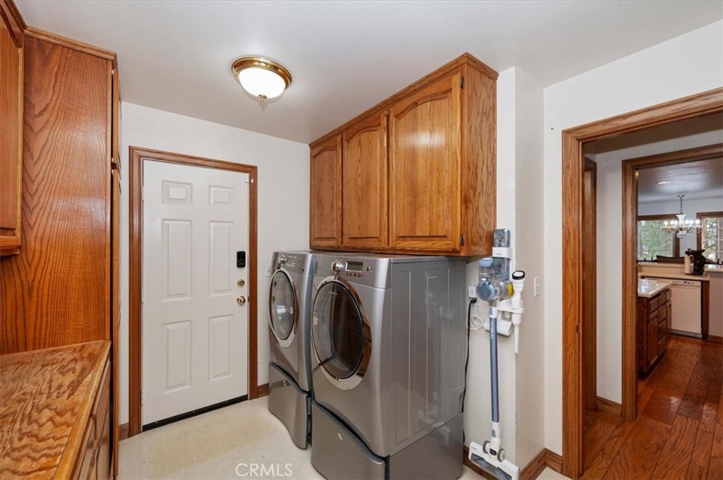 393 Brentwood Property Photo 14