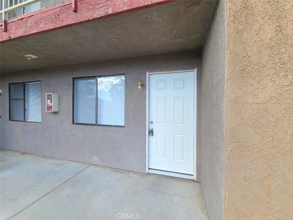 695 Massachusetts Avenue B Property Photo 2