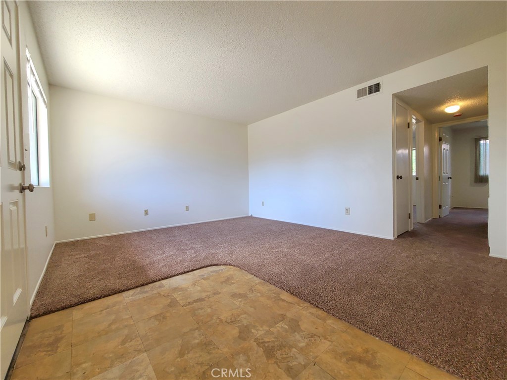 695 Massachusetts Avenue B Property Photo 3