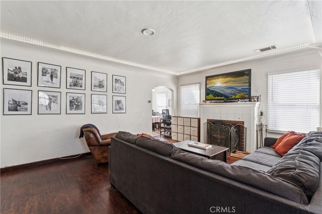 6925 Barton Property Photo 5