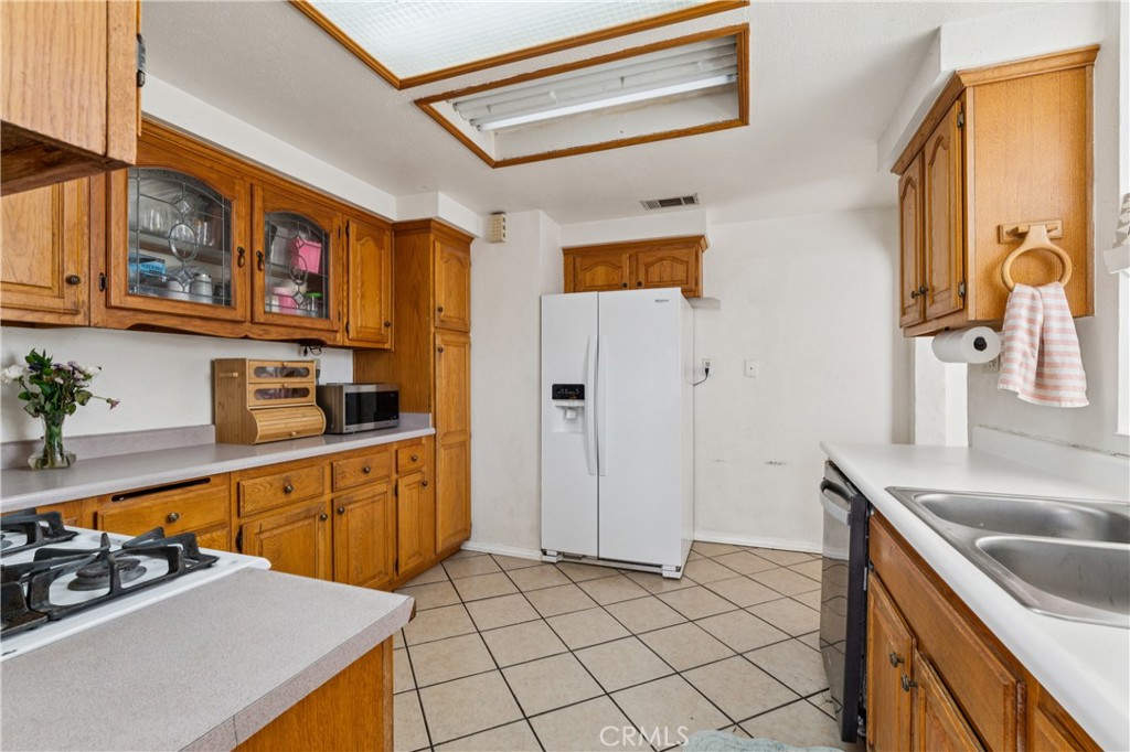 6925 Barton Property Photo 9