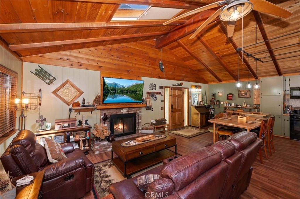 1150 Bear Springs Property Photo 2