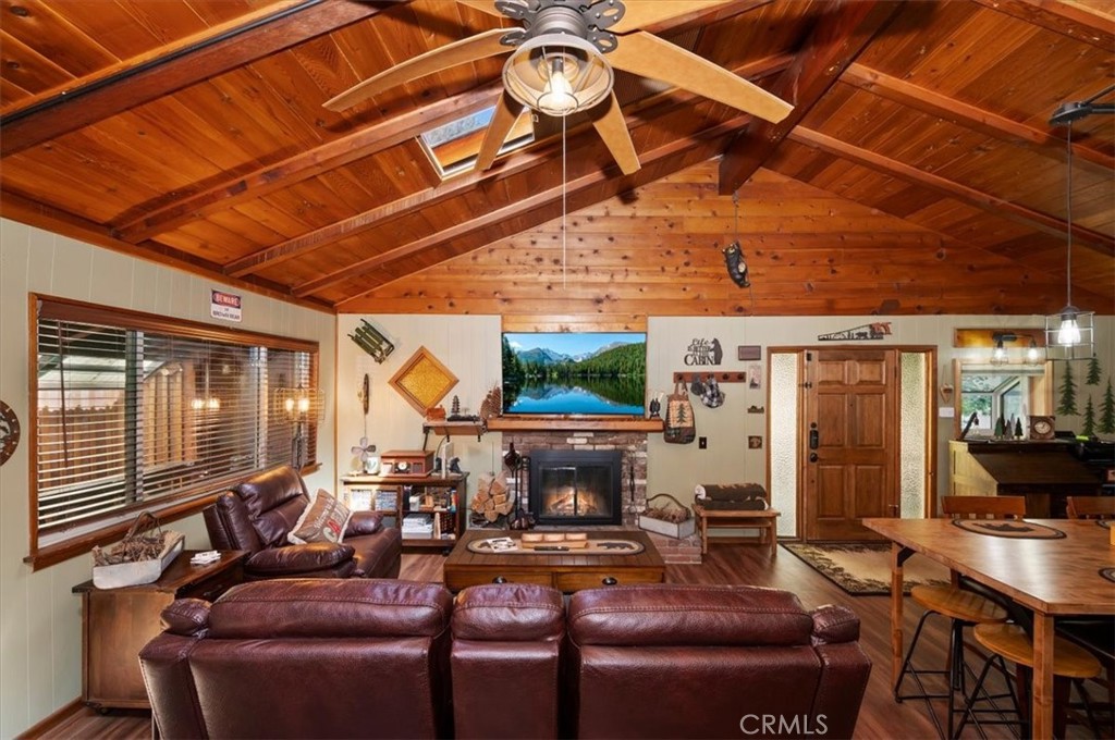 1150 Bear Springs Property Photo 3