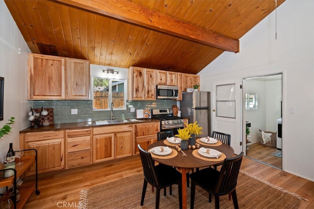 753 Elysian Property Photo 16