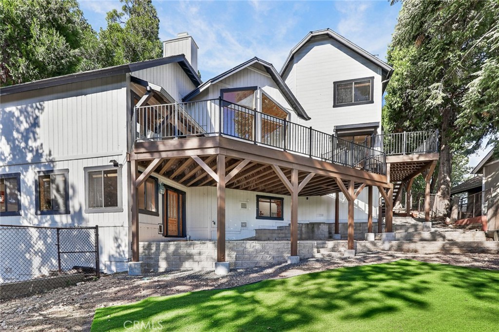 229 Shasta Property Photo 8