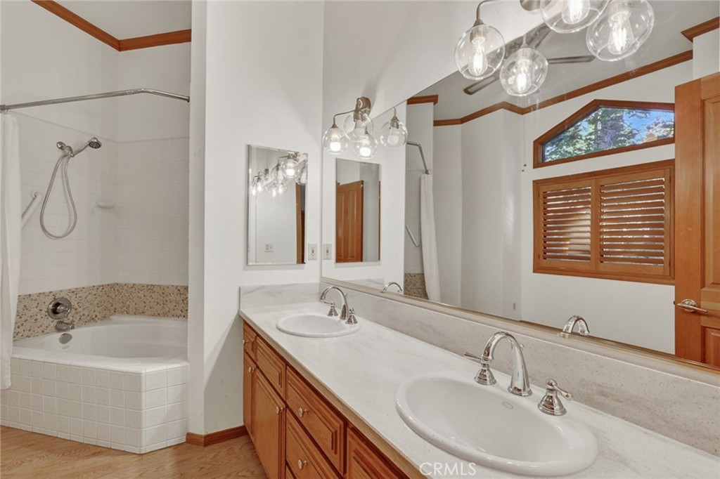 229 Shasta Property Photo 14