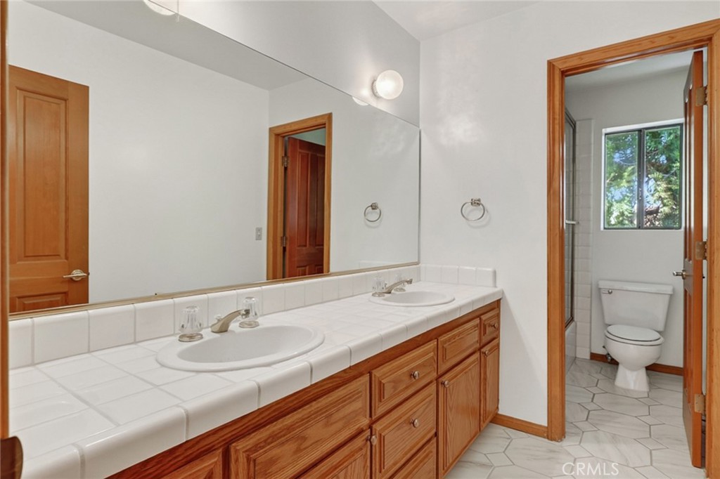 229 Shasta Property Photo 21
