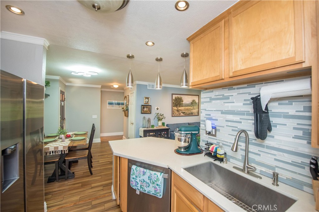 2375 Del Mar Way 101 Property Photo 5
