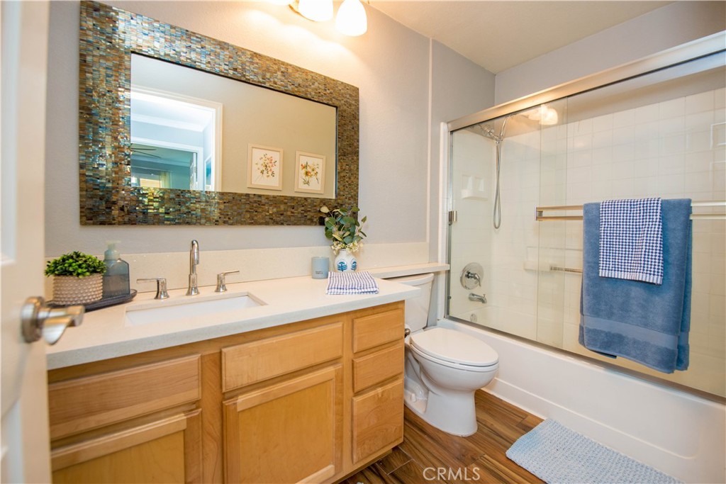 2375 Del Mar Way 101 Property Photo 17