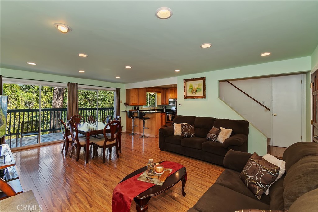 1468 Golden Rule Lane Property Photo 3