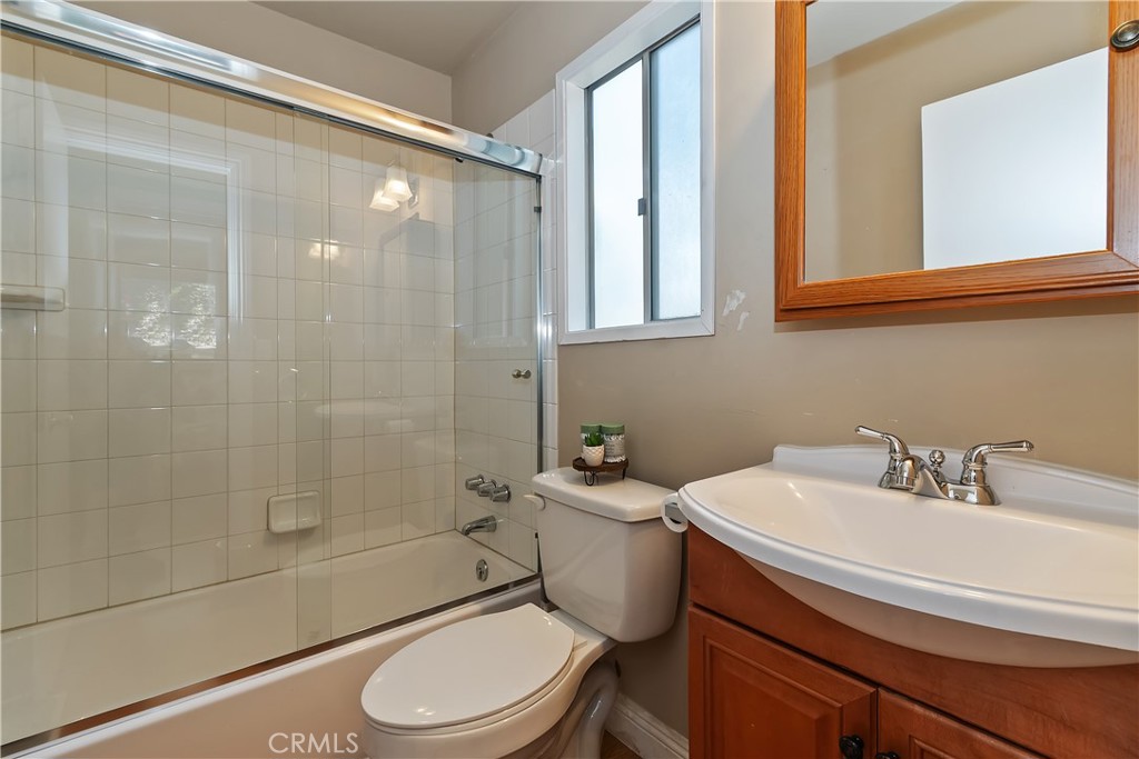 1468 Golden Rule Lane Property Photo 16