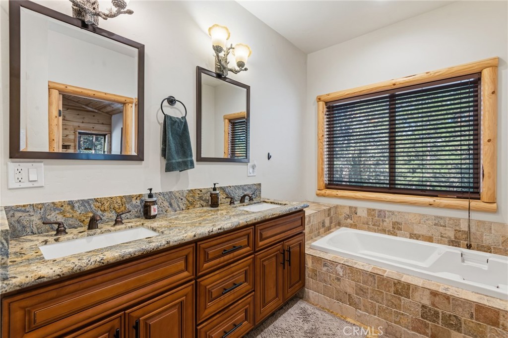1520 Fallbrook Court Property Photo 18