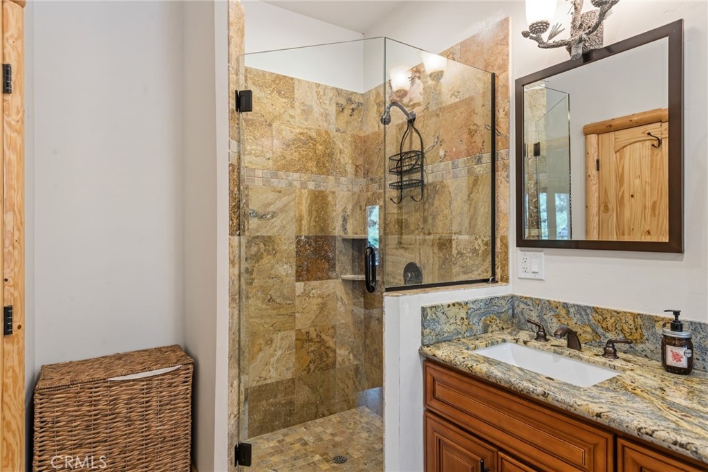 1520 Fallbrook Court Property Photo 19