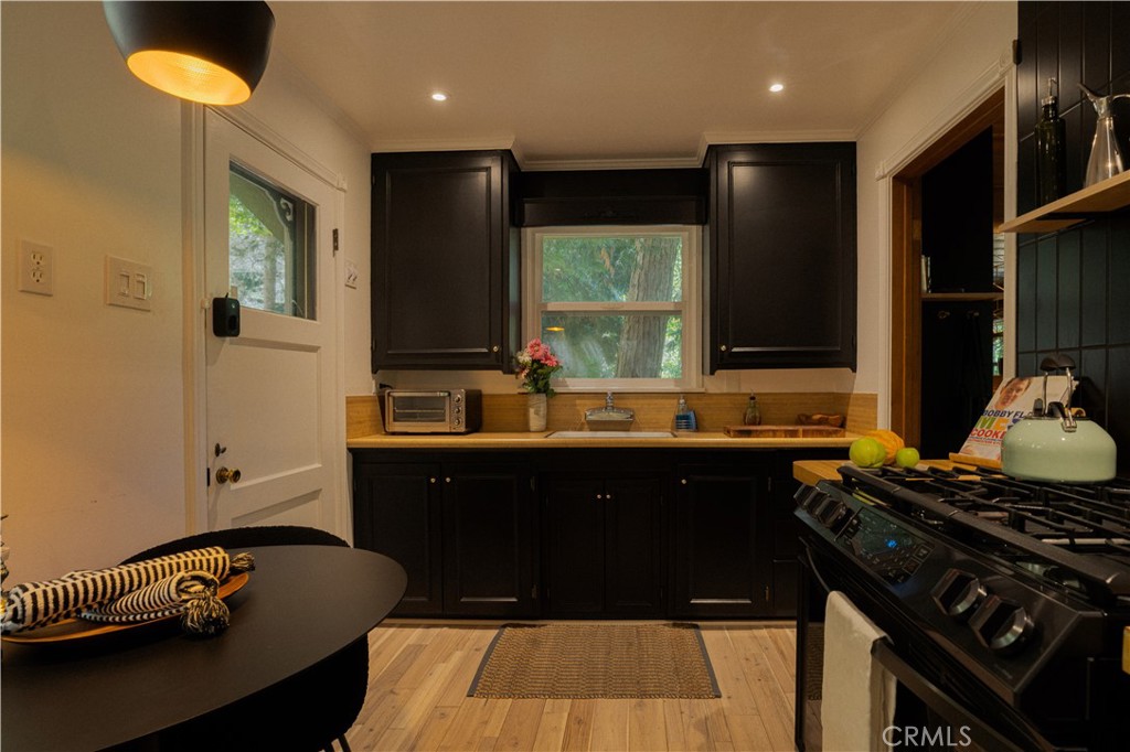 761 Arrowhead Villa Road Property Photo 4