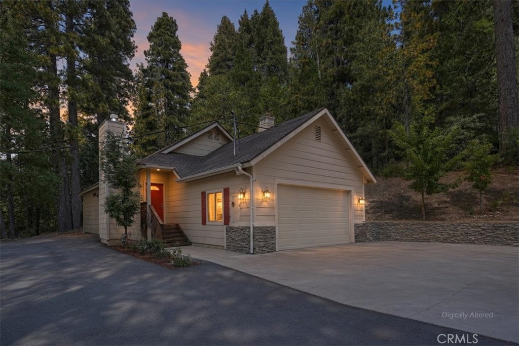 411 Grass Valley Property Photo 1