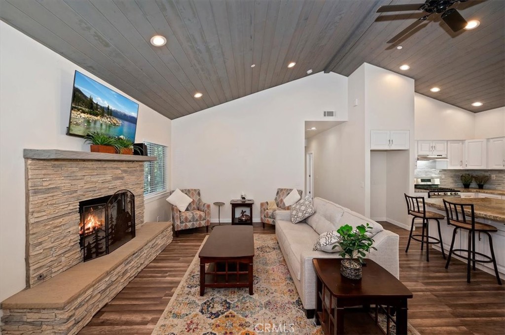 411 Grass Valley Property Photo 7